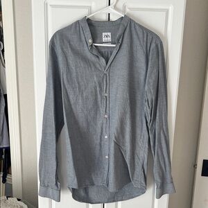 Zara Men's Casual Button-Down in Gray